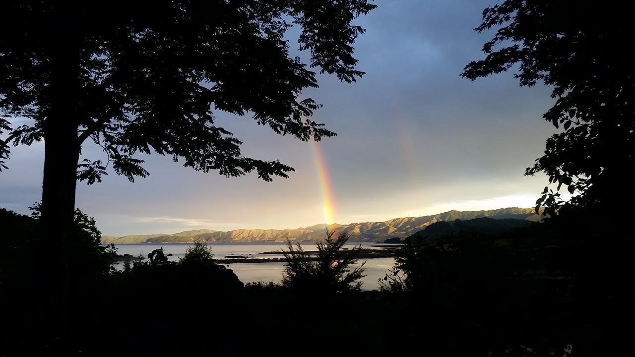 Sunrise Cabin At First Light Rangihaeata Retreat Takaka Buitenkant foto